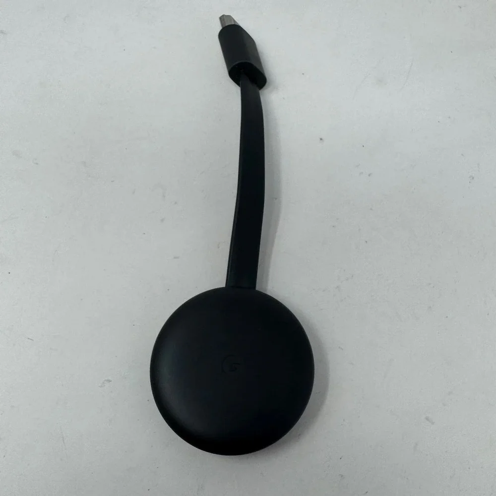 Google Chromecast Bundle GZRNL‎ NC2-6A5 H2G2-42 Streaming Media Players